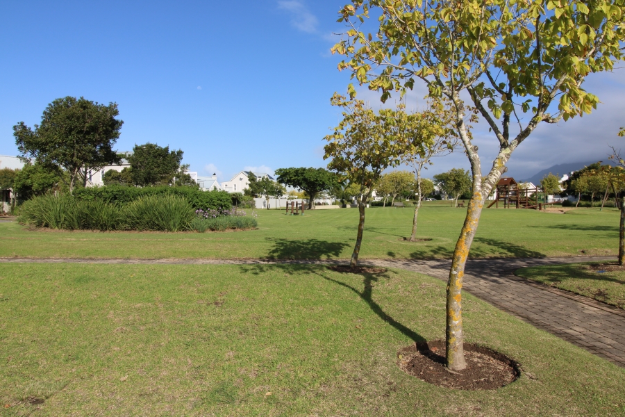 3 Bedroom Property for Sale in Kingswood Golf Estate Western Cape